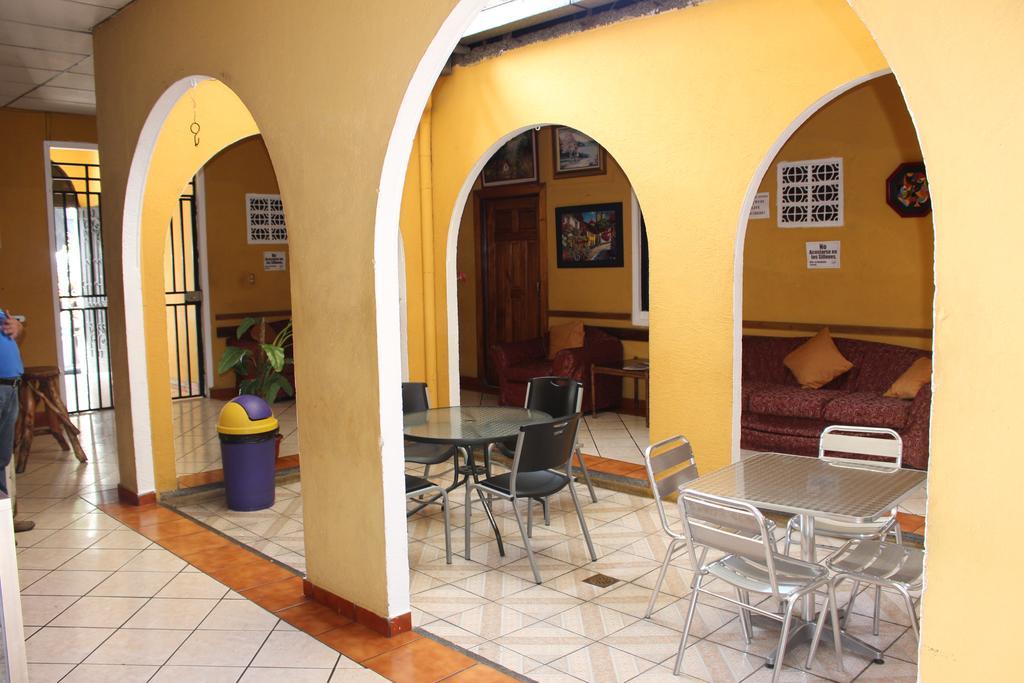 סאן סלבדור Hotel Pasadena II מראה חיצוני תמונה
