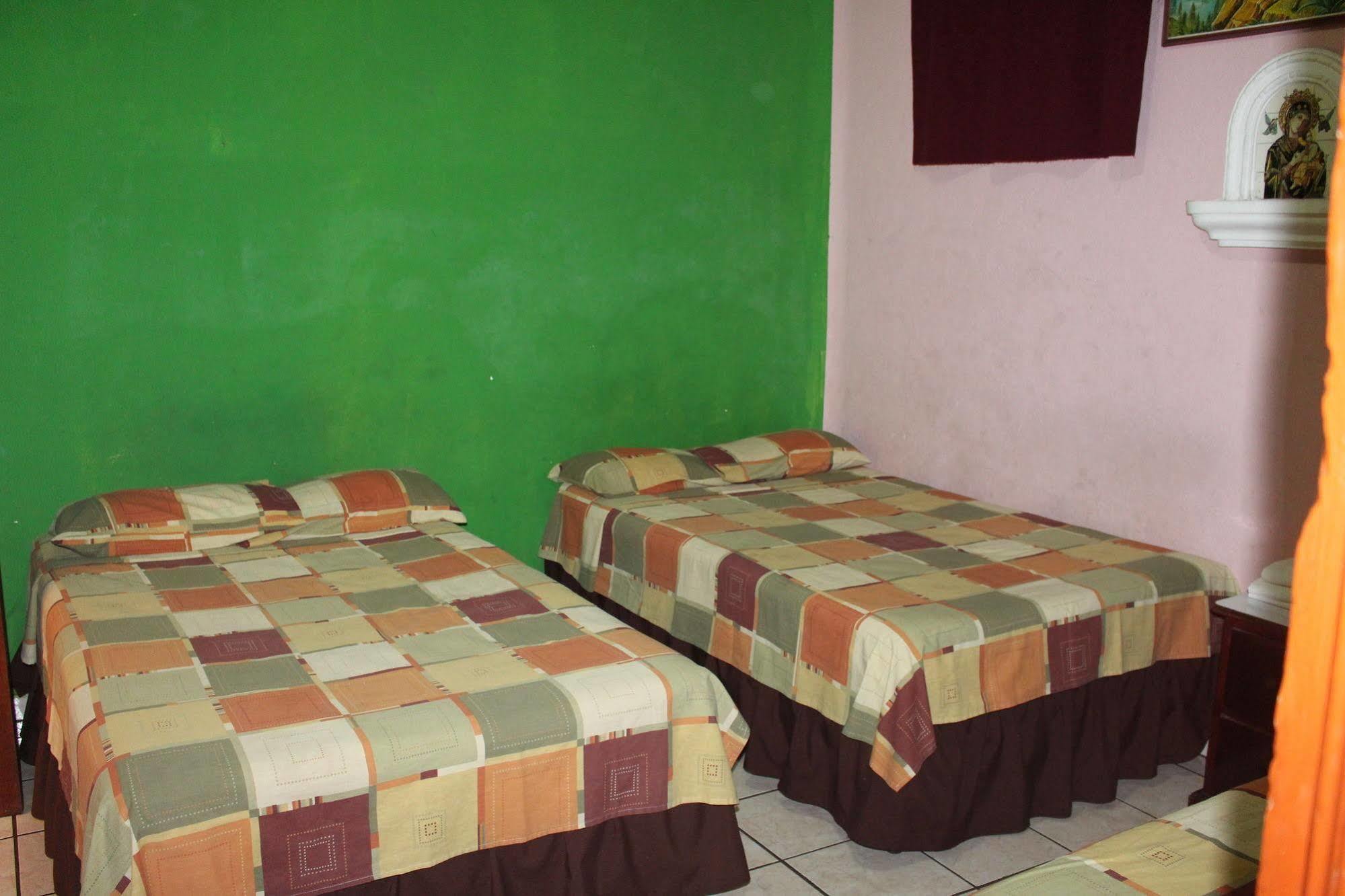 סאן סלבדור Hotel Pasadena II מראה חיצוני תמונה