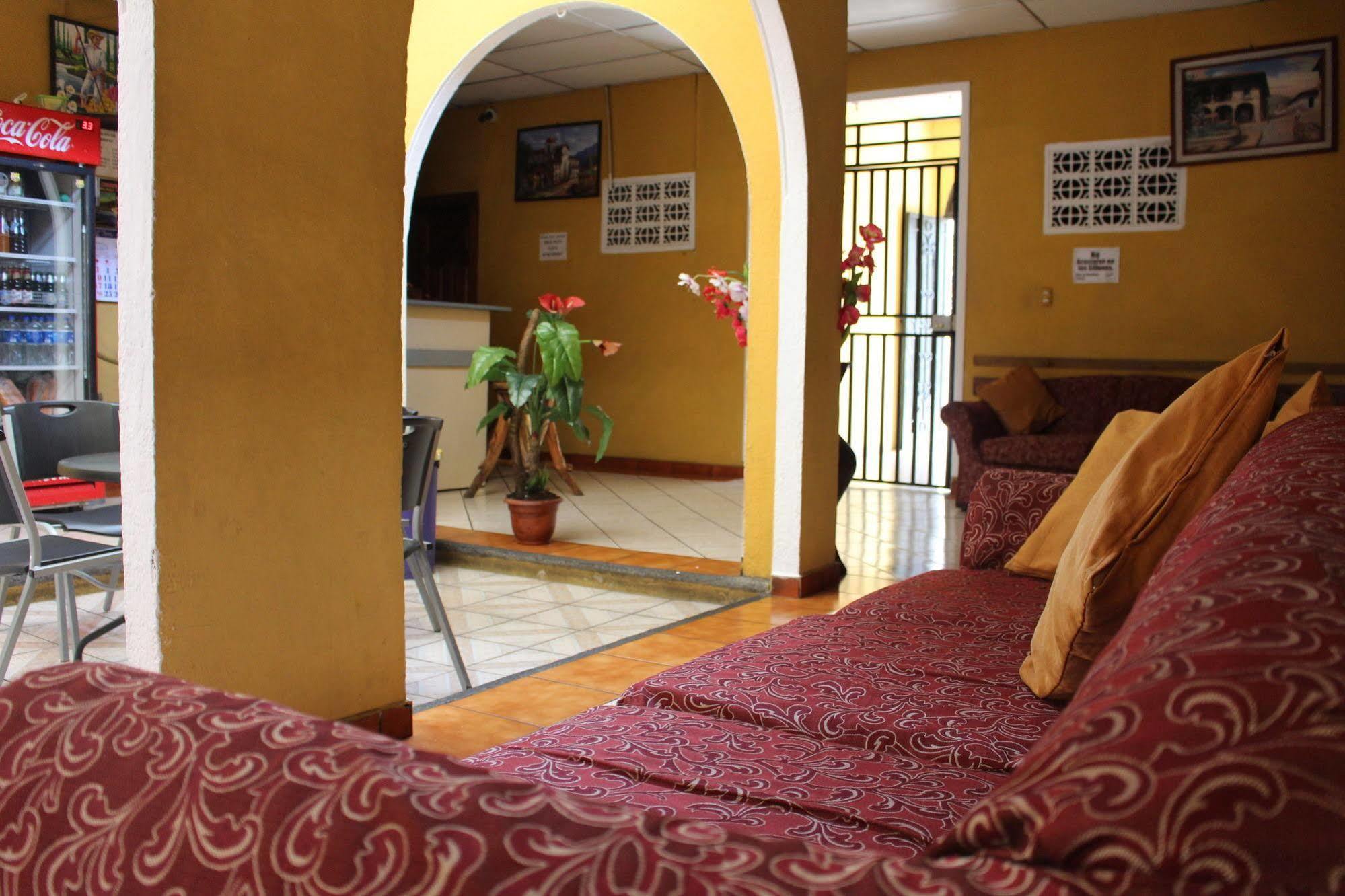 סאן סלבדור Hotel Pasadena II מראה חיצוני תמונה